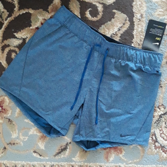 3x*Host Pick*Nike dri-fit ladies shorts - Picture 1 of 16